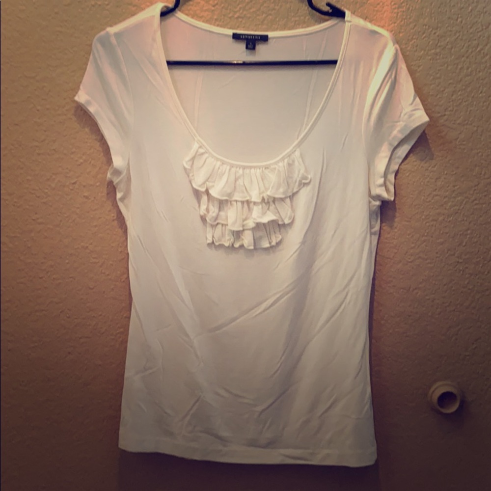 White Center Ruffle top